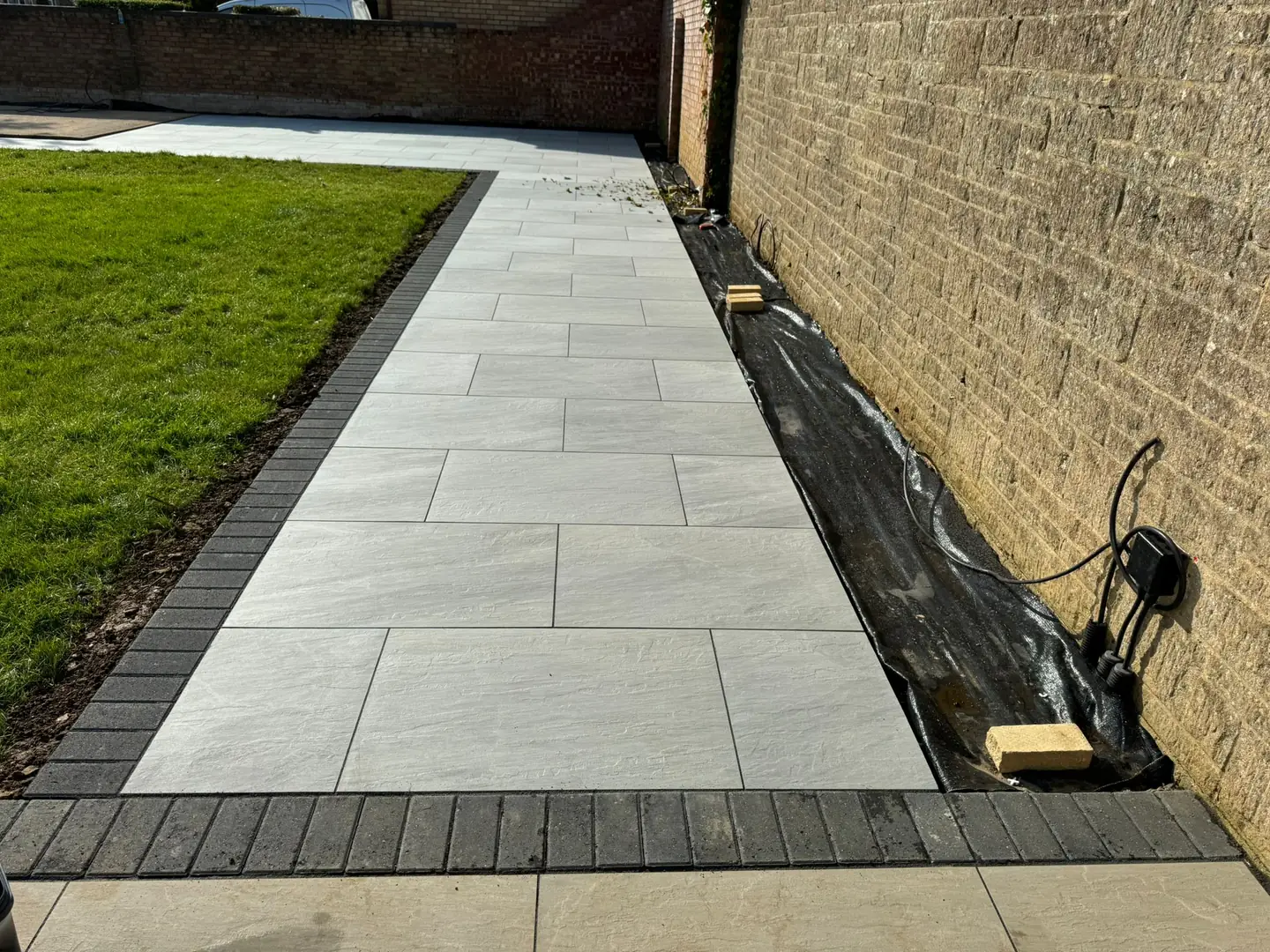 Wide block paved surface