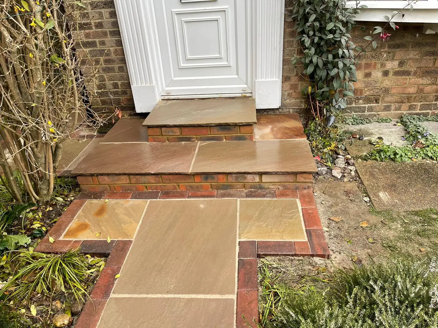 Close view of driveway edging