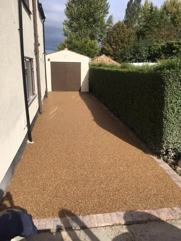 Aggregate driveway surface